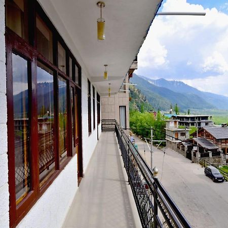Hotel Kingston Manāli エクステリア 写真