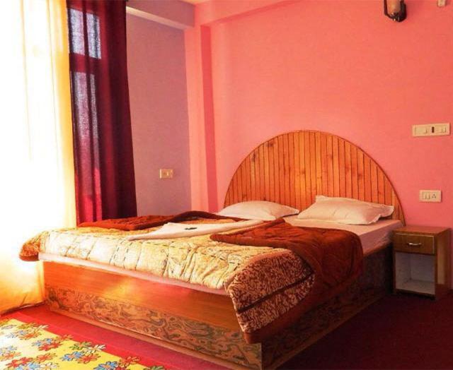 Hotel Kingston Manāli エクステリア 写真