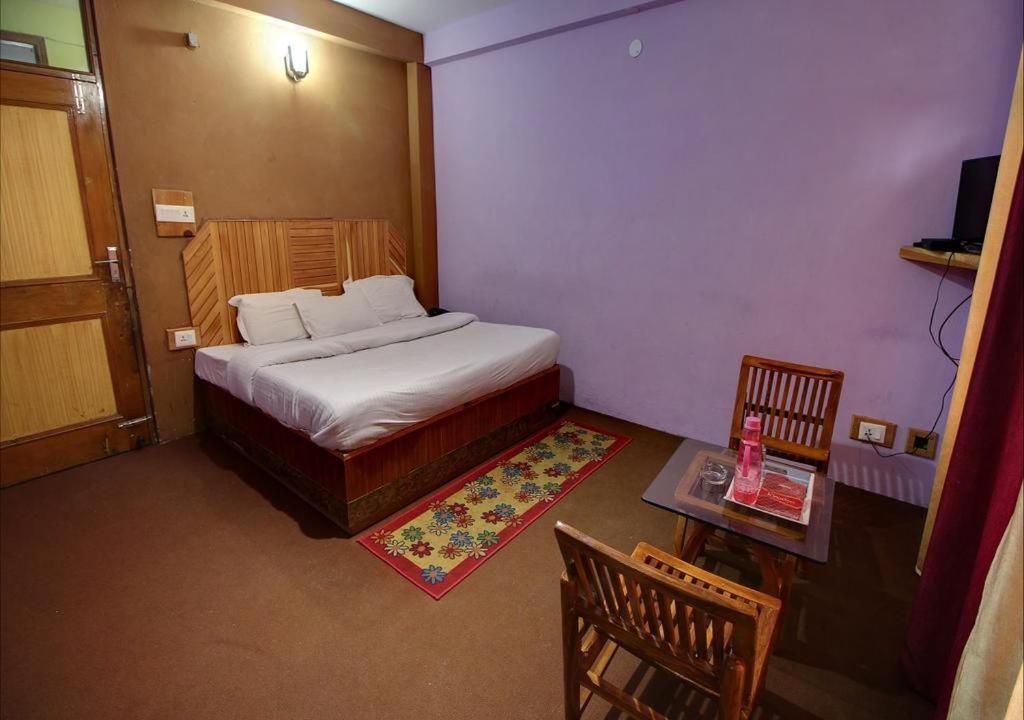Hotel Kingston Manāli エクステリア 写真