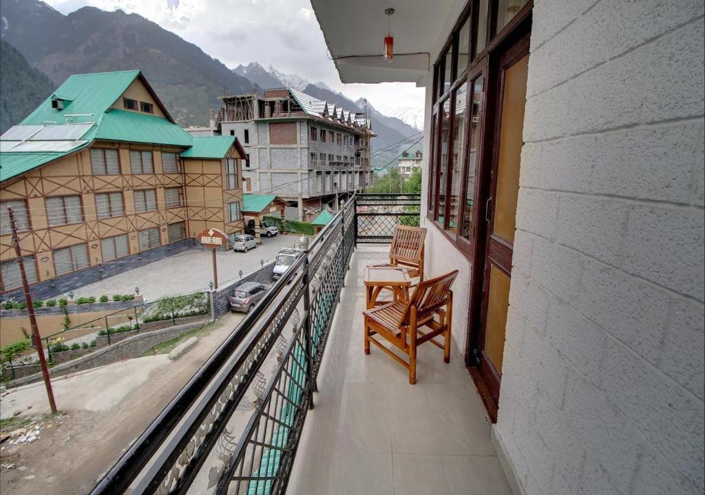 Hotel Kingston Manāli エクステリア 写真