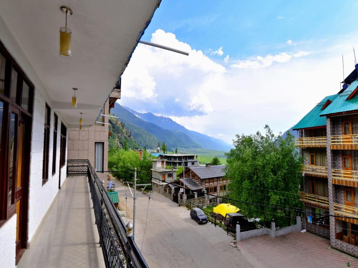Hotel Kingston Manāli エクステリア 写真